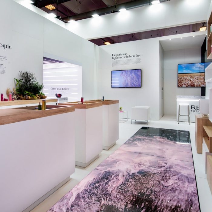 REVLON-stand-3D-3